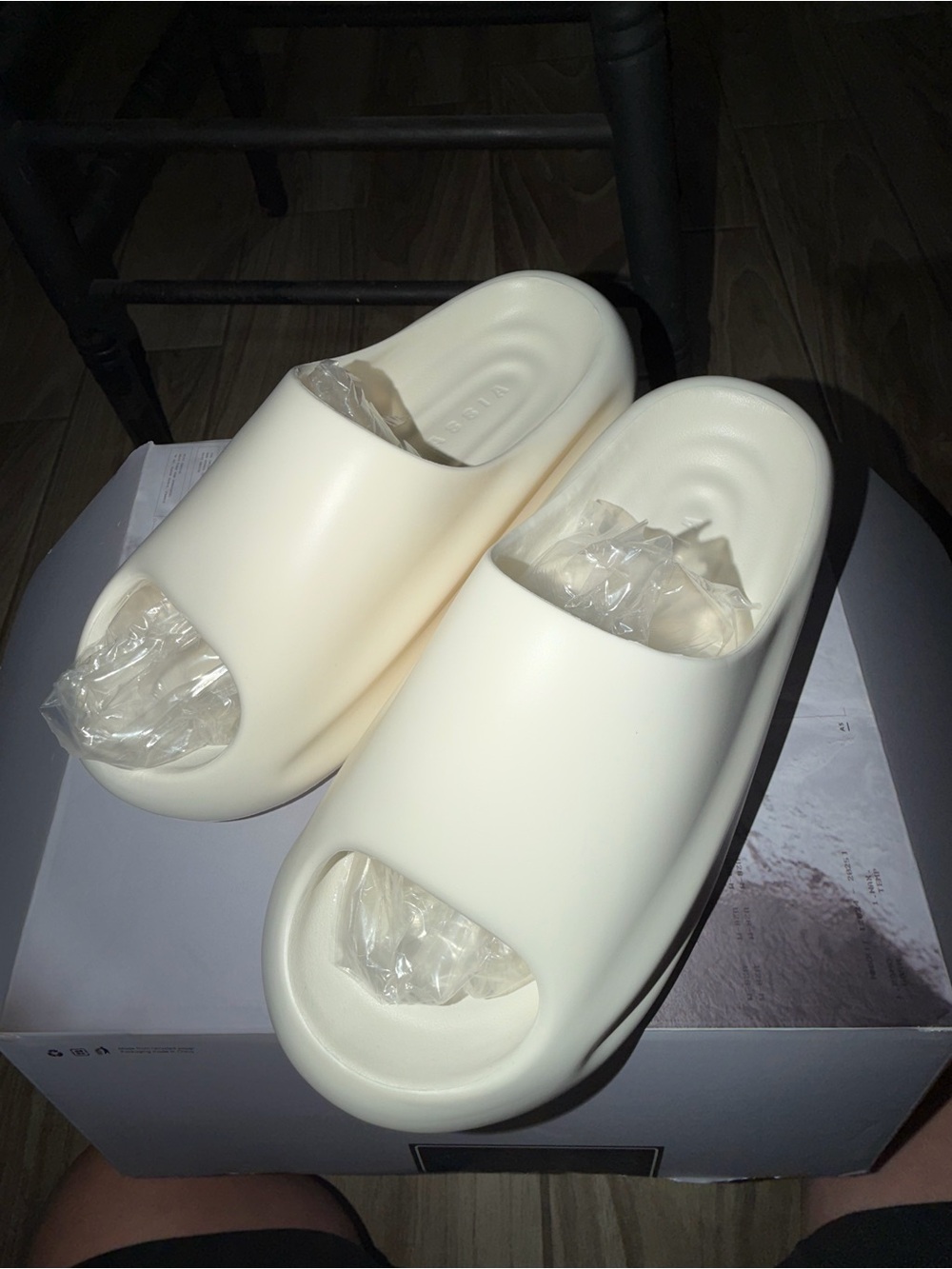 Cream Slide Sandals - Comfortable Foam Slides